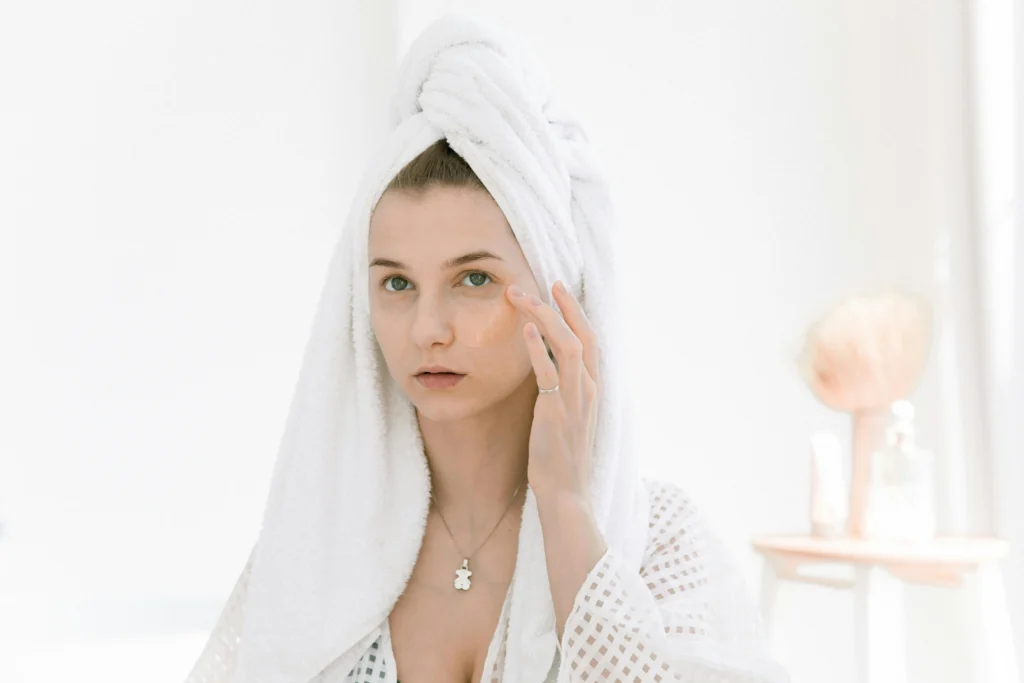 Rutina de skincare para la piel sensible con acné.